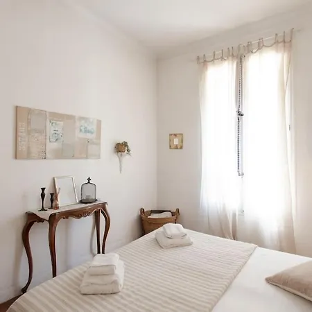 Apartamento #41 & Charming 1 Bdr Flat 10mins Walk To