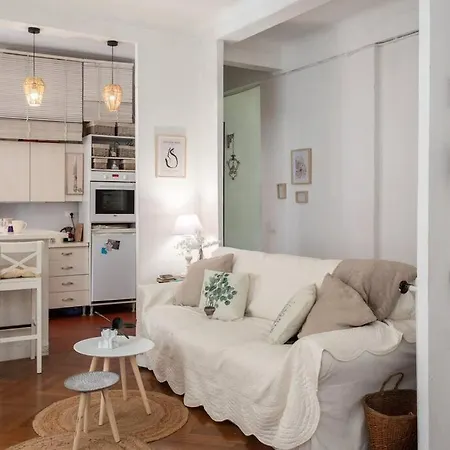 #41 & Charming 1 Bdr Flat 10mins Walk To *