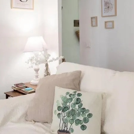 #41 & Charming 1 Bdr Flat 10mins Walk To * ניס
